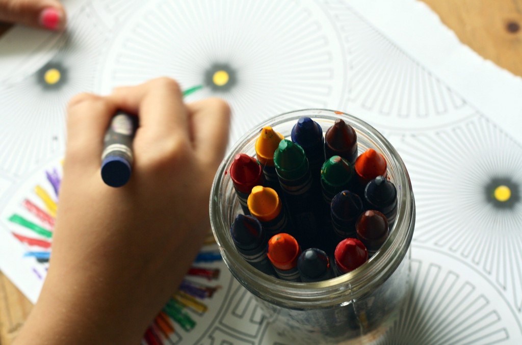 crayons de couleurs pour dessiner 